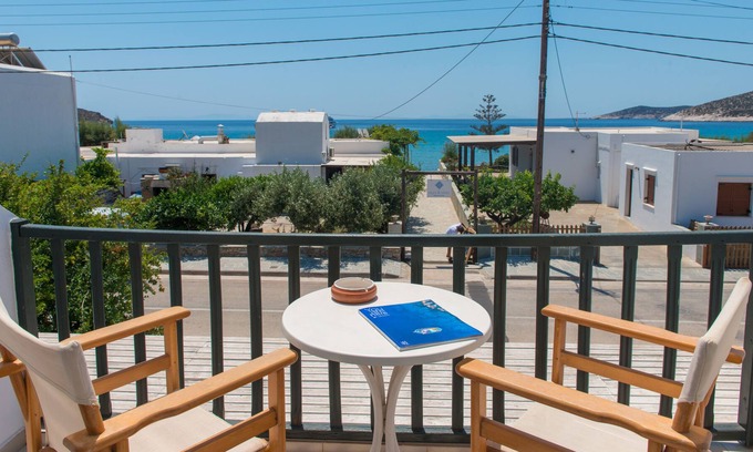 Platis Gialos Hotel | Hotel Karma