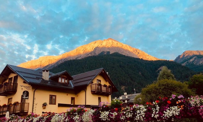 Cesana Torinese Hotel | HOTEL LA GINESTRA