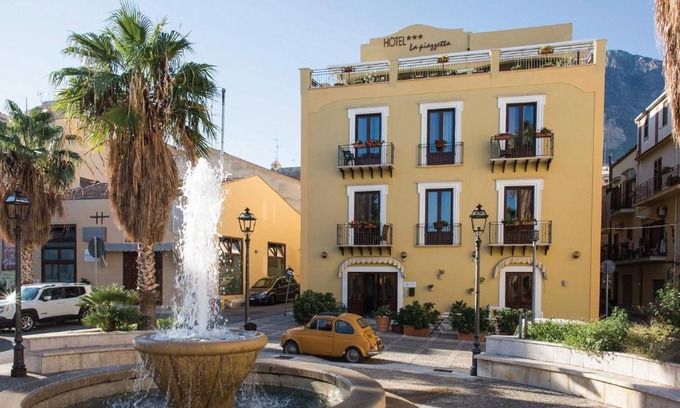 Castellammare del Golfo Hotel | Hotel La Piazzetta