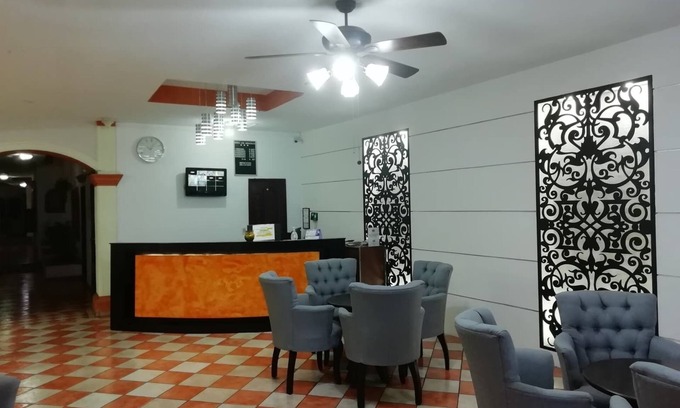 Centro Hotel | Hotel Los Girasoles