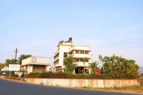 Lonavala Hotel | Hotel Manik Moti
