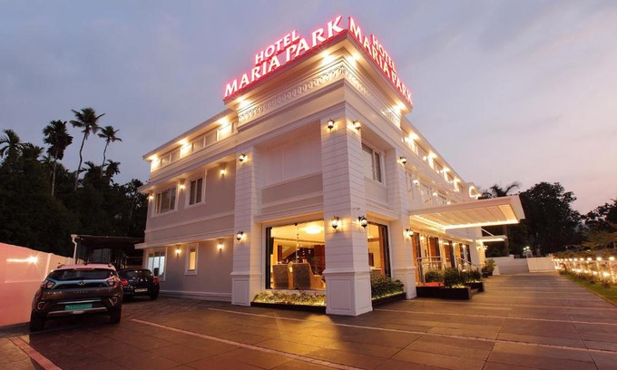 Muvattupuzha Hotel | HOTEL MARIA PARK