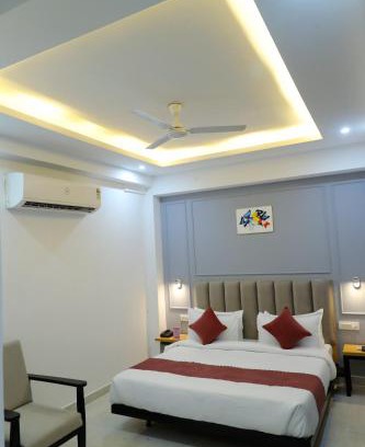 Sector 15 House | Hotel Mavens House Artemis Hospital Road