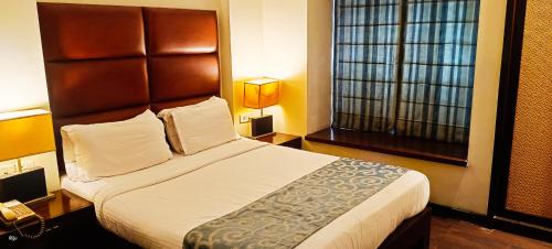 Ballygunge Hotel | Hotel Metropole