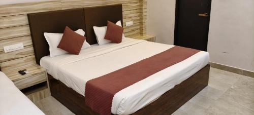 Varanasi Hotel | Hotel Naman Palace