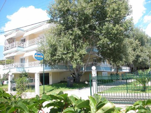 Toroni Apartment | Hotel Nestor
