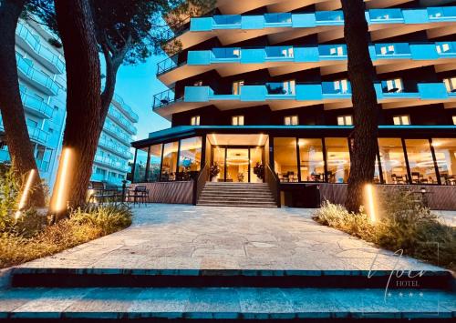Milano Marittima Hotel | HOTEL NOIR - Free Brunch & Breakfast Until 13-00 - Vicinissimi a Mirabilandia