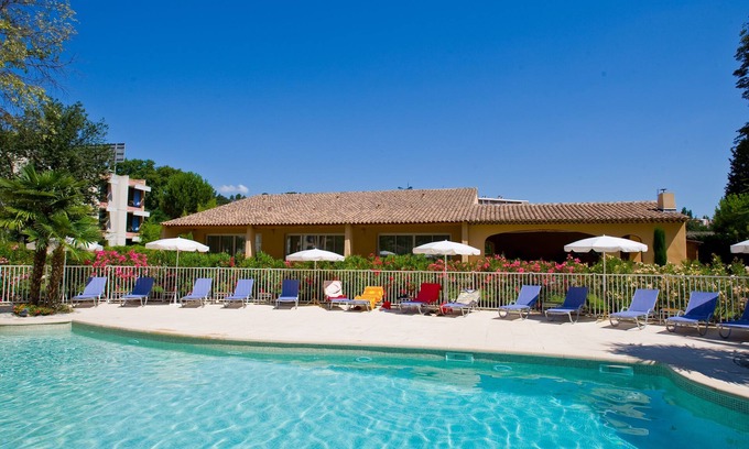 Grand Sud Hotel | Hotel Novotel Aix en Provence Pont de l'Arc Fenouillères