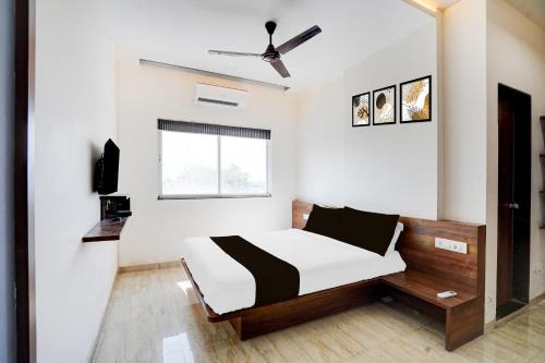 Shikrapur Hotel | Hotel O MIDAS Regency