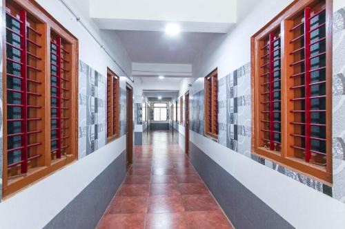 Karaikudi Hotel | Hotel O Muthu Ganesh Mahal