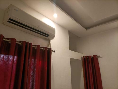Phulpur Hotel | Hotel O R J Hotel