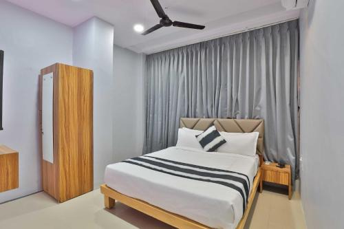 Surat Hotel | Hotel O Rivanta