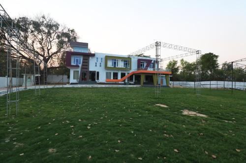 Sidhauli Hotel | Hotel O Shri Shyam Lawn & Resort