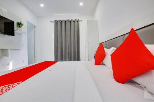 Ludhiana Hotel | Hotel O Sky White House