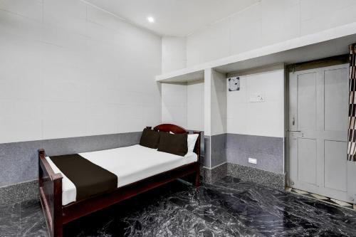 Gummidipundi Hotel | Hotel O SMR Palace