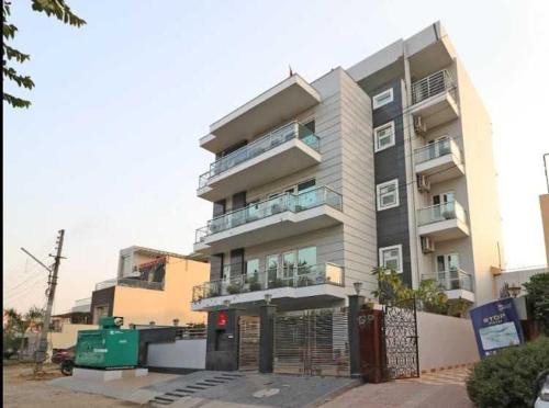 HBR Layout Hotel | Hotel O V R Residency Near Sri Amruth Chithra Mandira