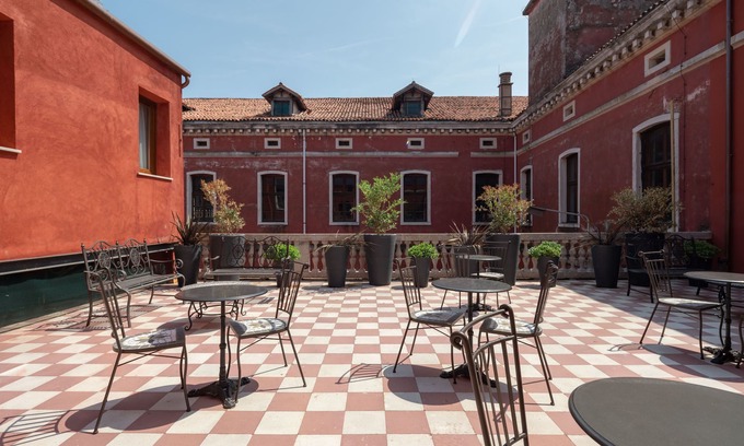 Santa Croce Hotel | Hotel Palazzo Martinelli Dolfin