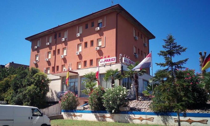 Castel San Pietro Terme Hotel | Hotel Parigi