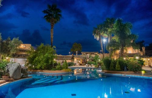 Parghelia Hotel | Hotel Porto Pirgos