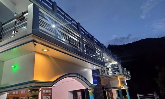 Guptkashi Hotel | Hotel Raj Shree Palace
