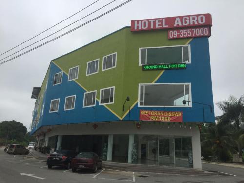 Kampung Melayu Sempalit Hotel | Hotel Raub Agro