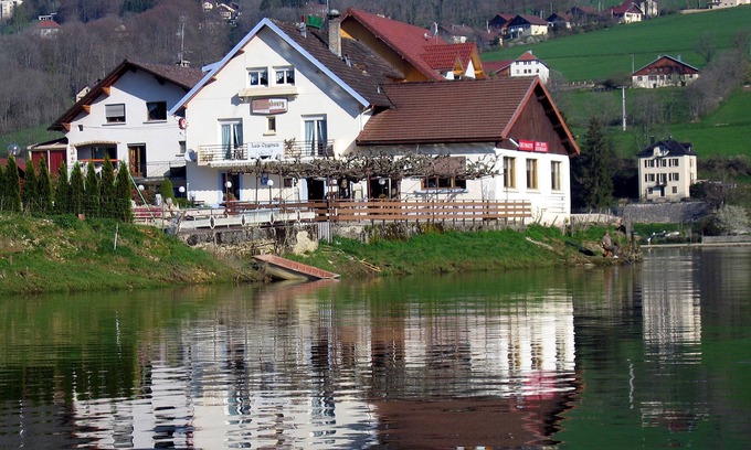 Villers-le-Lac Hotel | Hotel Restaurant Les Cygnes
