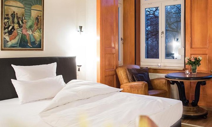 Maximilianeum Hotel | Hotel Ritzi