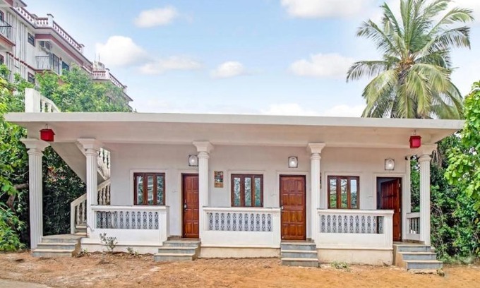 Arpora House | Hotel River Front