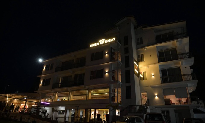 Sidhpur Hotel | Hotel River Retreat
