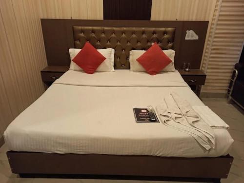 Udyog Vihar Hotel | Hotel Runway