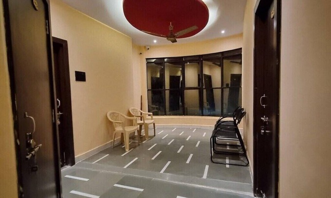 Ujjain Hotel | Hotel Shree Shivtam