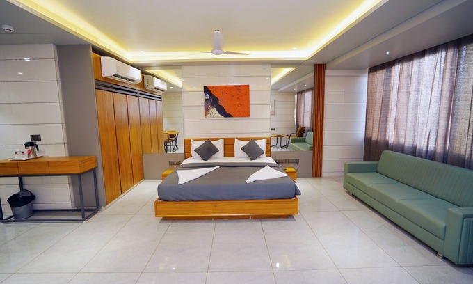 Rajkot Hotel | Hotel Sunshine