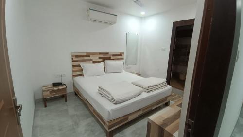 Indore Hotel | Hotel Sunshine Palace