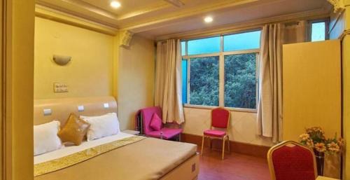 Sadashiv Peth Bed & Breakfast | Hotel Tushar