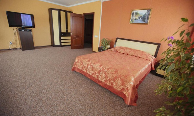 Staryy Oskol Hotel | Hotel Versal