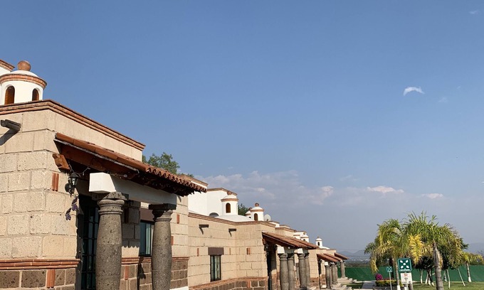 Bernal Hotel | Hotel Villas Mahando