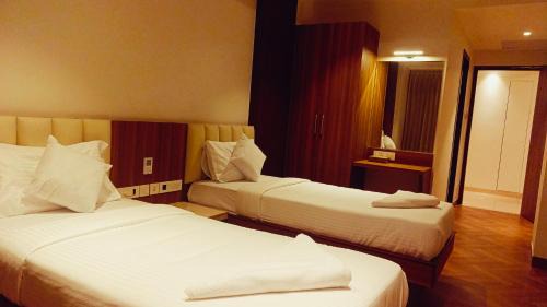 Gandhipuram Hotel | Hotel Vintage Classic