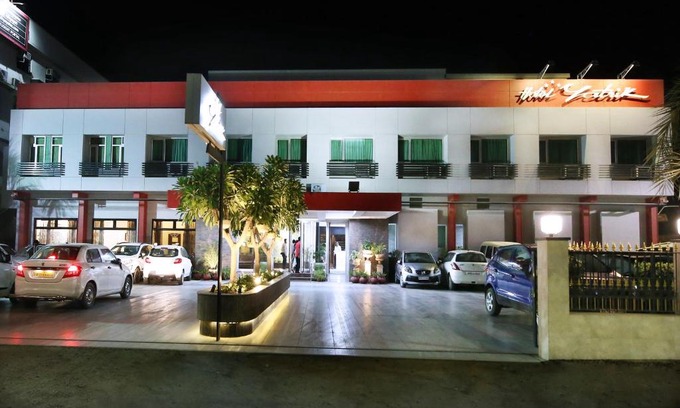 Civil Lines Hotel | Hotel Yatrik