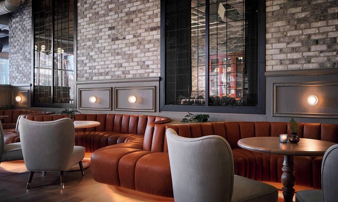 Wrigleyville Hotel | Hotel Zachary Chicago, a Tribute Portfolio Hotel