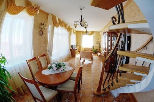 Orenburg House | Hotel Zoryanka