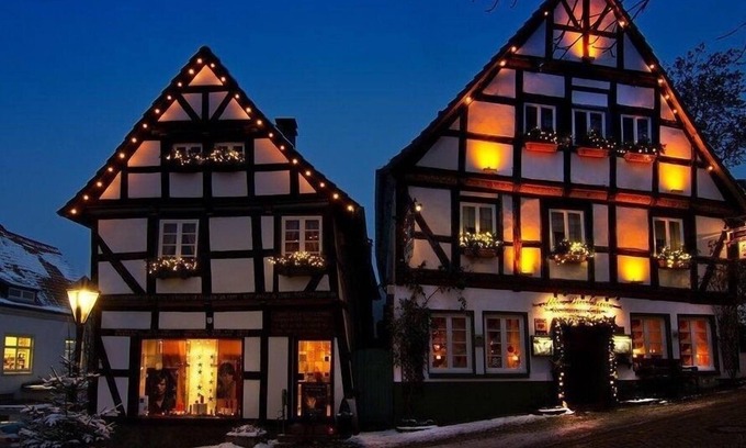 Arnsberg House | Hotelbetriebe Güldenhaupt Gmbh