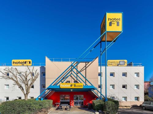 Chilly-Mazarin Hotel | hotelF1 Chilly Mazarin les Champarts