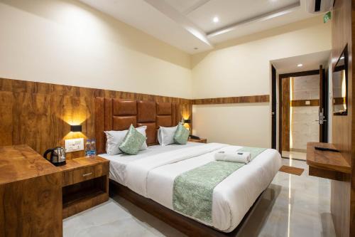 Girgaon Hotel | Hotels Heraa International