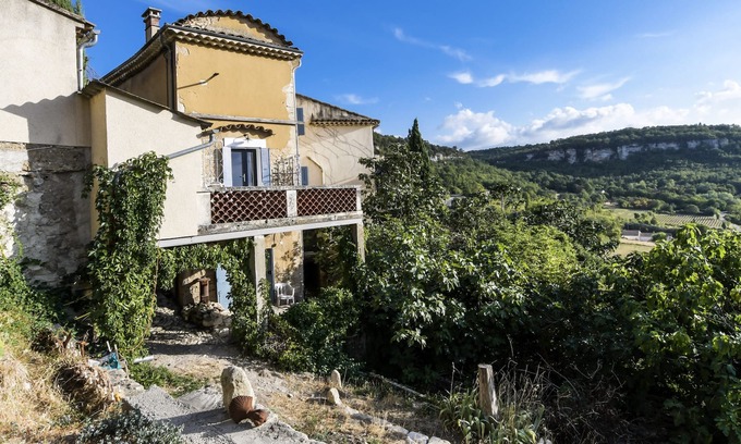 Saignon House | HOUSE and its independent bedroom, beautiful terrace and breathtaking view.