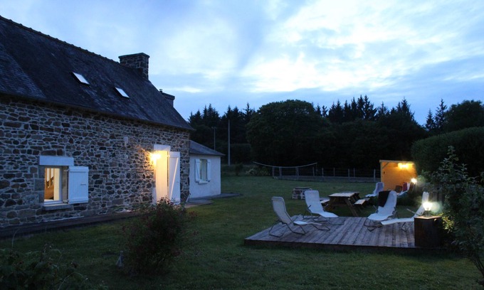 Belle-Isle-en-Terre Other | House and small farm, all-inclusive price!