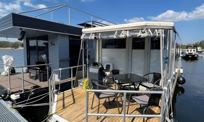 Oberhavel Boat Rental | House Boat 'Hausboot Fine Licence-Free' with Lake View and Wi-Fi