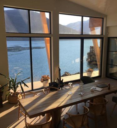Marifjora House | House by the fjord with amazing view