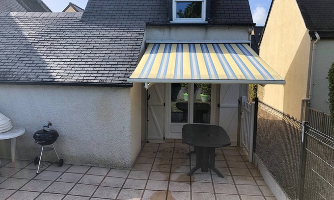 Sarzeau House | House for 5 with heated pool, near Sarzeau beach