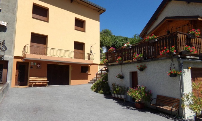 Saint-Michel-de-Maurienne House | HOUSE: Furnished tourist accommodation 3 stars in St Michel de Maurienne 73140