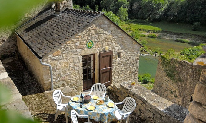 Saint-Chely-du-Tarn House | House